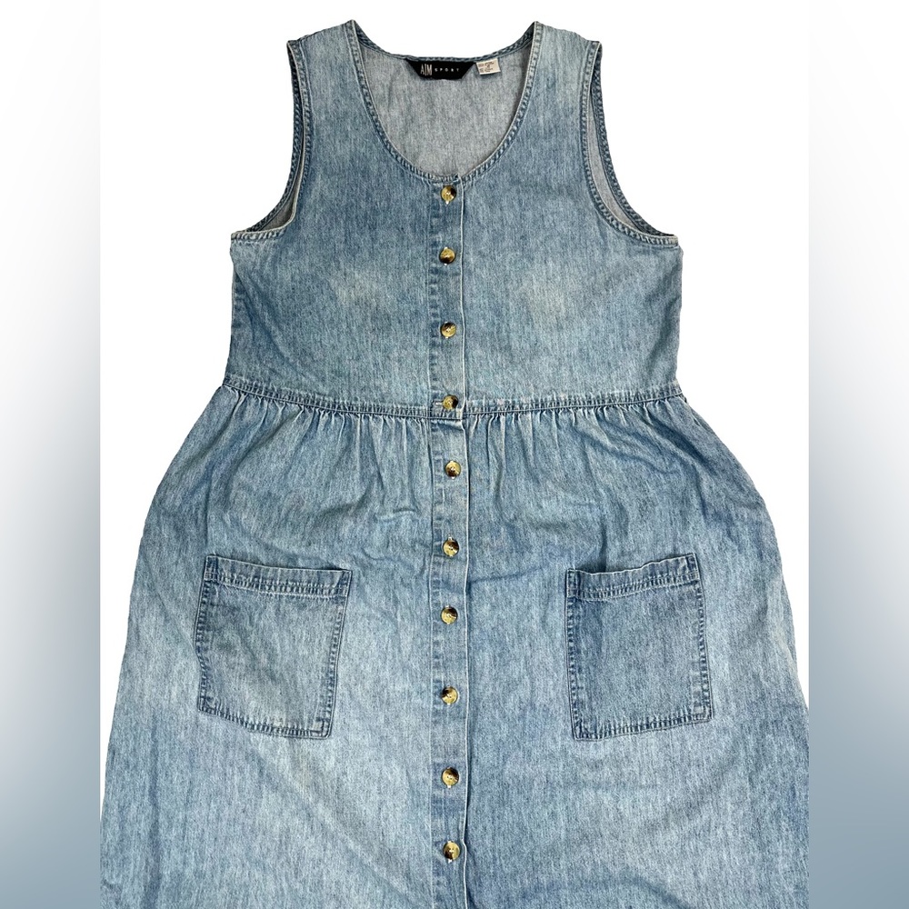 ❗️90’s INSPIRED❗️Denim Button Down Dress
